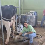 Participação de Simone Boeing na 20ª Expovale reforça tradição familiar no Torneio Leiteiro